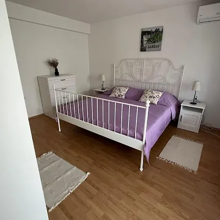 Appartamento Marvis Stone House Kaštela
