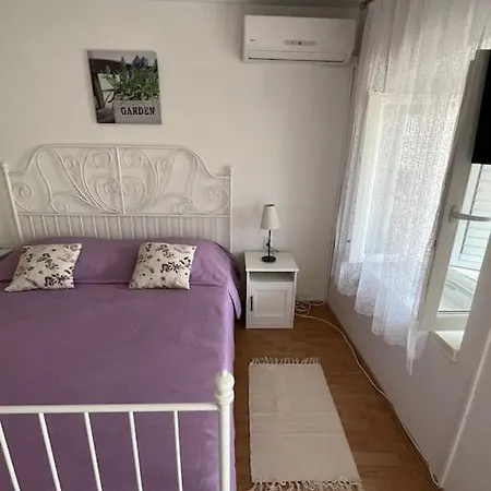Apartment Marvis Stone House *