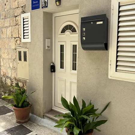 Apartment Marvis Stone House Kastela