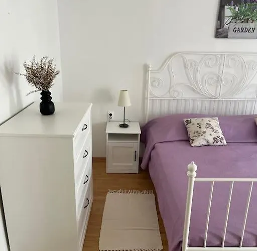 Marvis Stone House Apartman